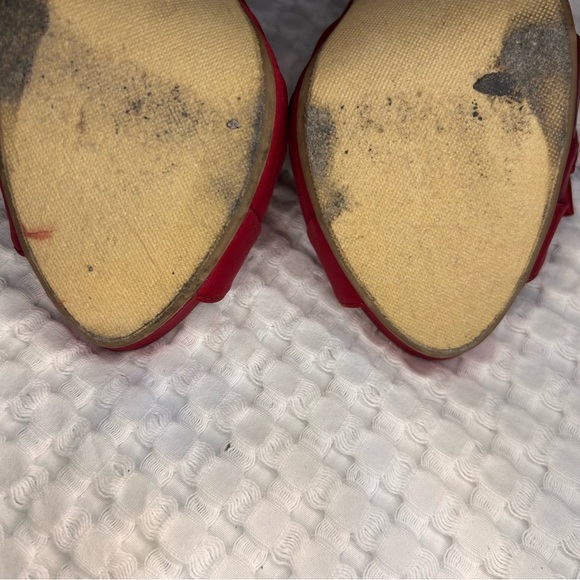 Monteblanco Red Satin Bow Heels | Size 7M - Picture 10 of 10